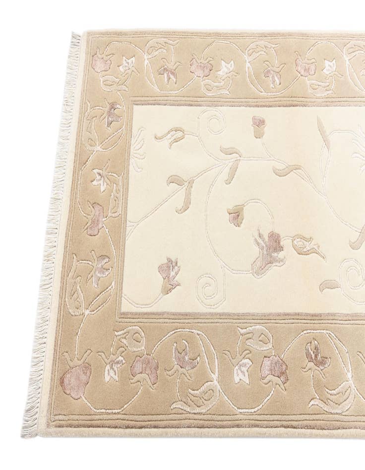 Detail image of  2' 11 x 5' 1  Hand Knotted Darya Rug