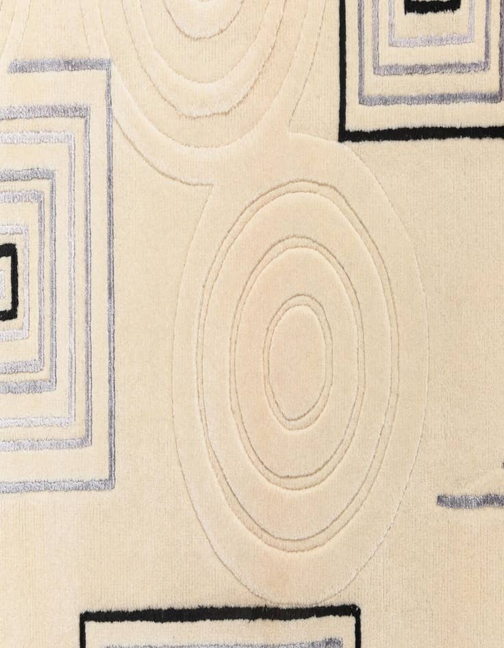 Detail image of  2' 11 x 4' 11  Hand Knotted Darya Rug