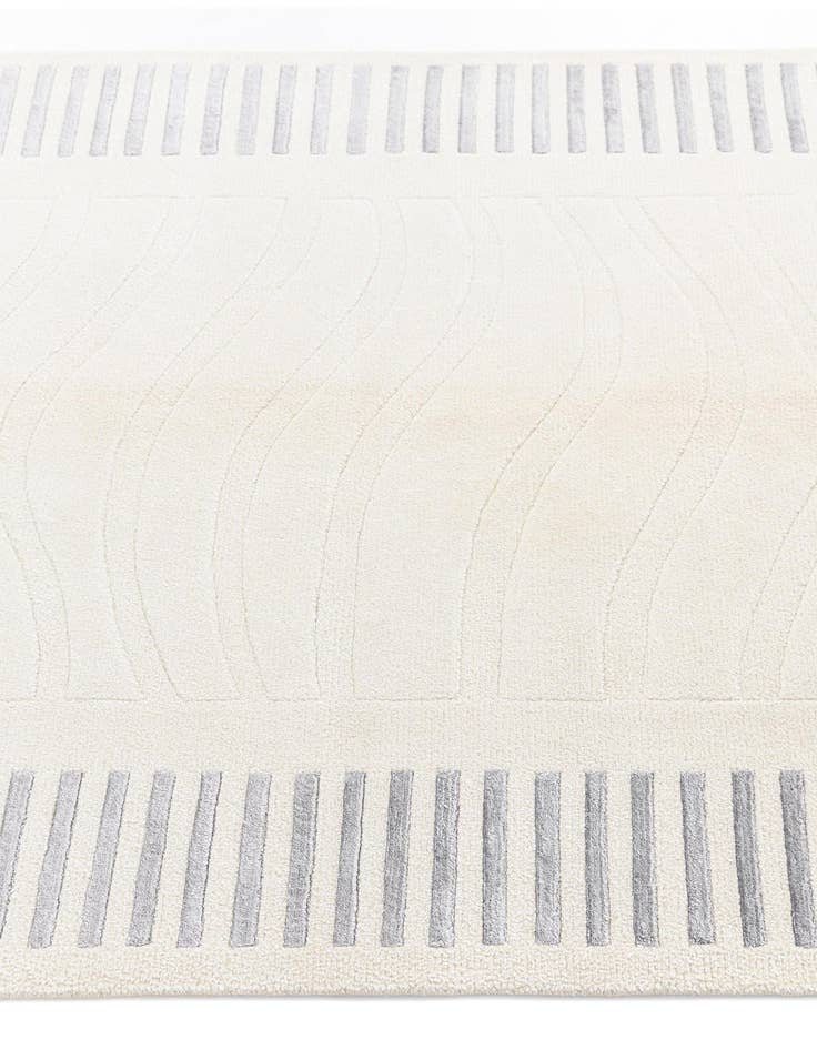 Detail image of  4' x 6' Darya Rug