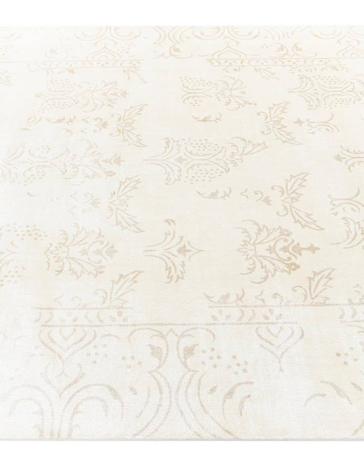 Detail image of  6' 6 x 9' 10 Darya Rug