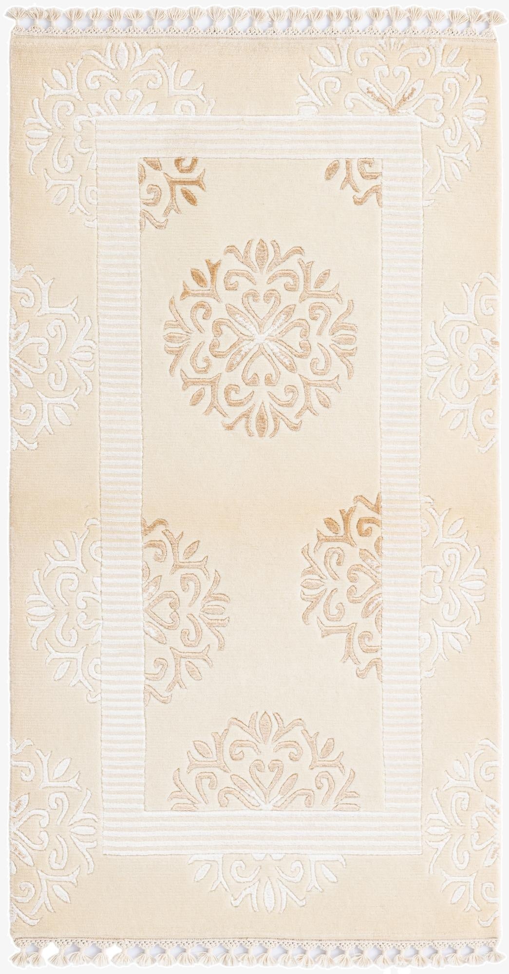  2' 7 x 4' 7  Hand Knotted Darya Wool Rug