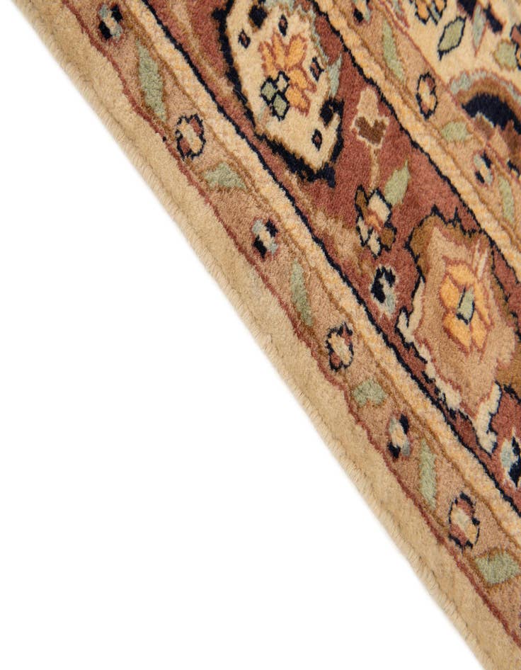 Detail image of  4' 1 x 6' 5  Hand Knotted Farahan Oriental Wool Rug