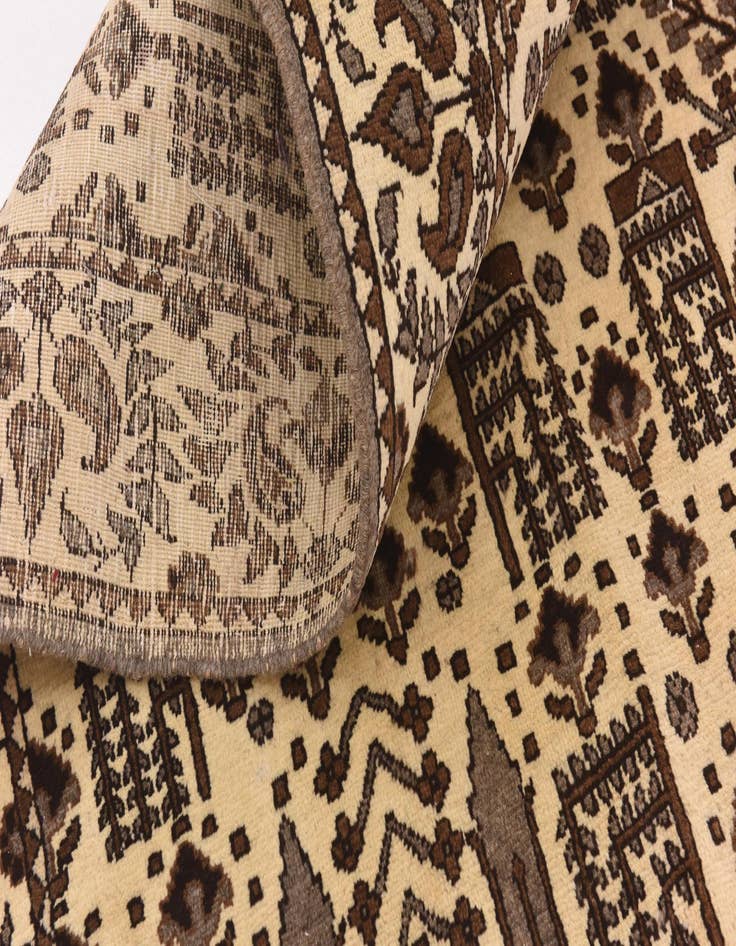 Detail image of  7' 9 x 11' 3  Hand Knotted Ferdos Persian Wool Rug