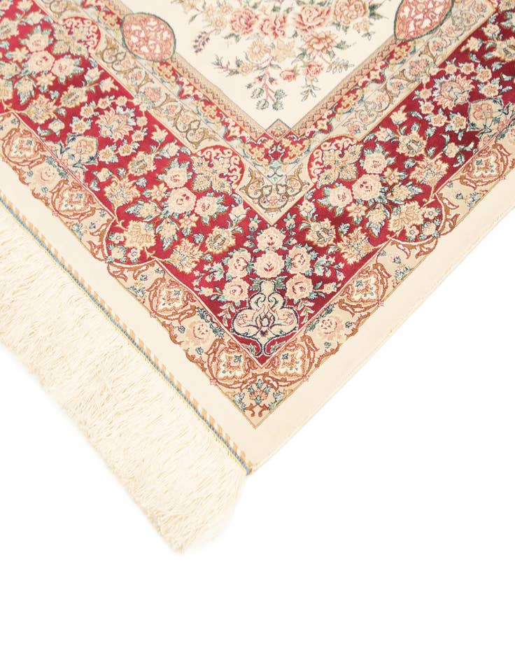 Detail image of  4' 9 x 7' 3 Ghom Design Rug