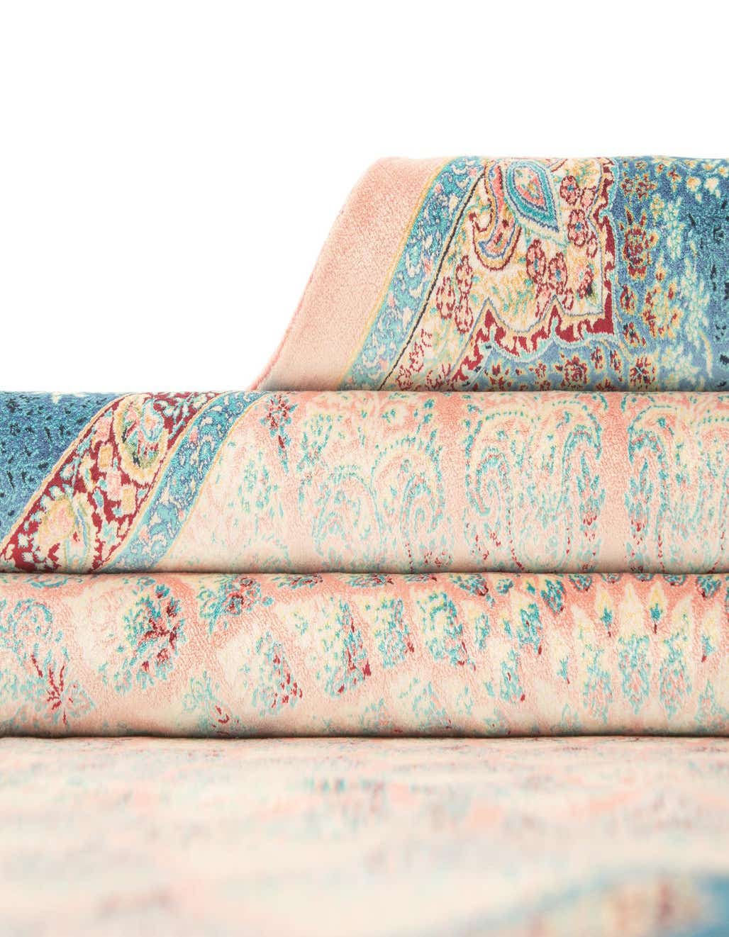 Primary image  4' 4 x 6' 5 Ghom Design Rug