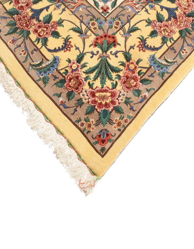 Detail image of  9' 7 x 13' 11 Ghom Wool Rug