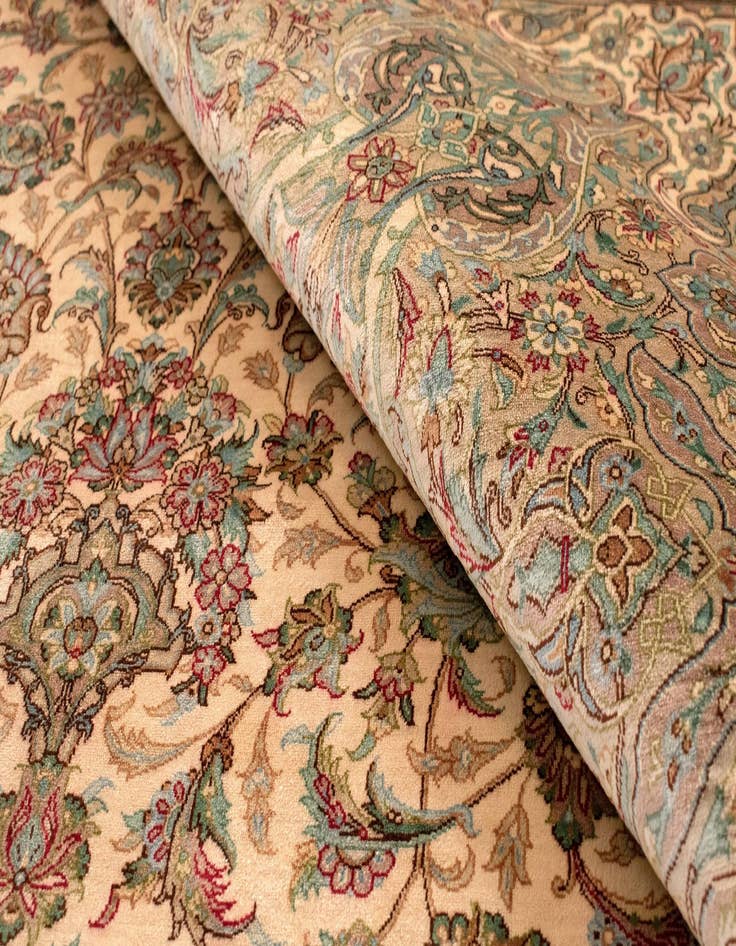 Detail image of  6' 6 x 9' 10 Ghom Silk Rug