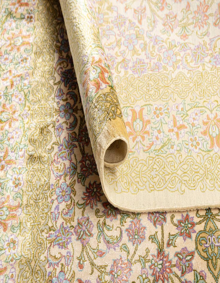 Detail image of  2' 8 x 4' 2 Ghom Silk Rug