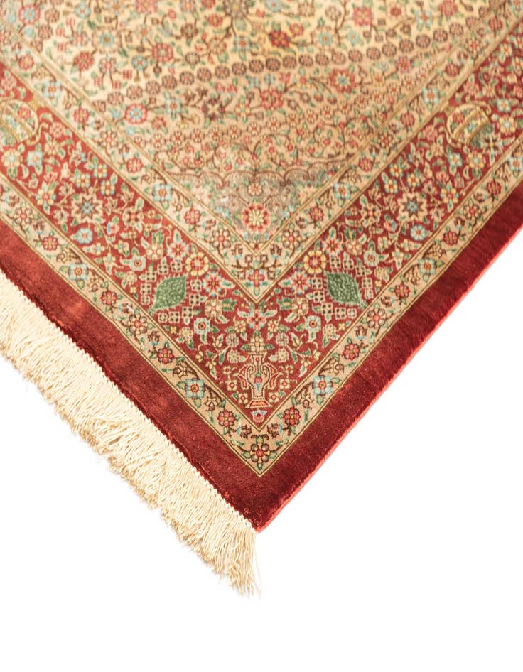 Detail image of  2' 7 x 4' Ghom Silk Rug