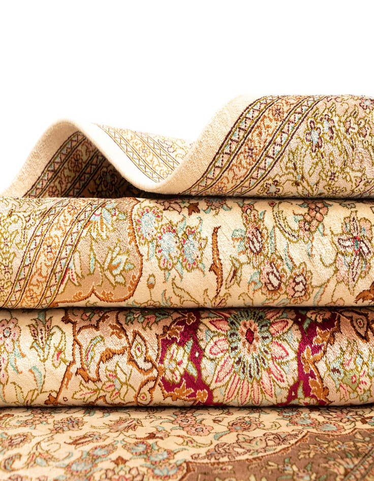 Detail image of  3' 3 x 5' Ghom Silk Rug