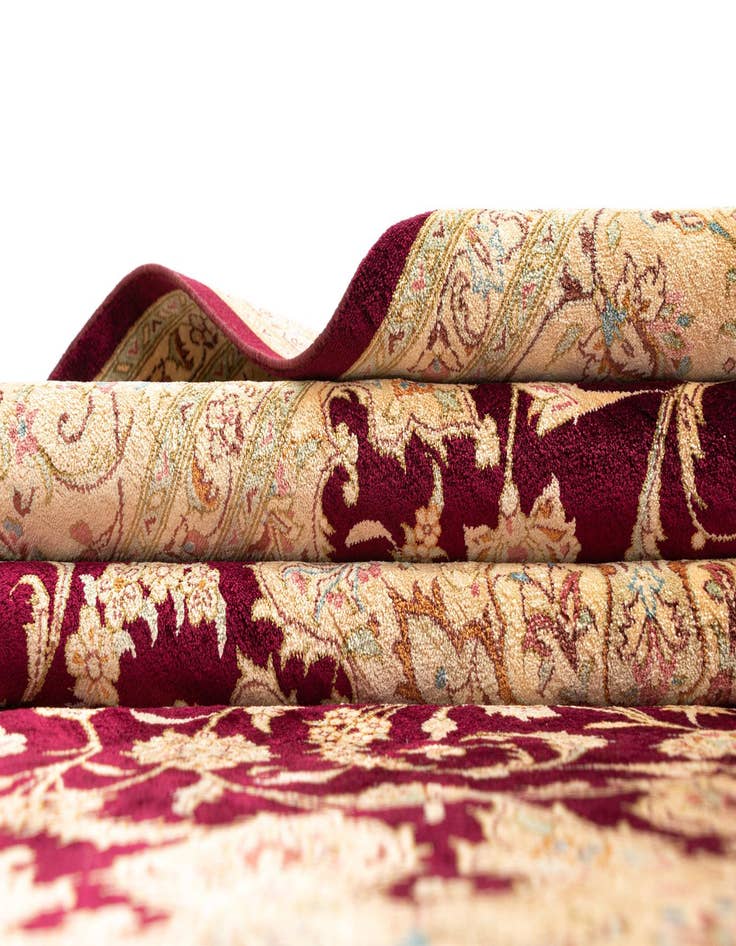 Detail image of  4' 4 x 6' 9 Ghom Silk Rug