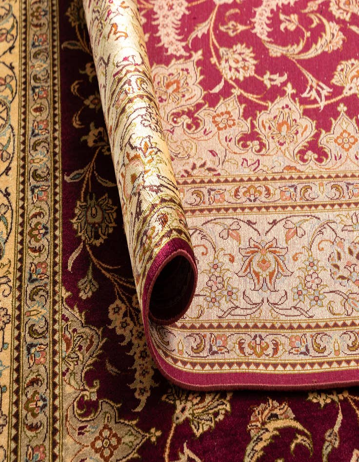 Detail image of  4' 4 x 6' 8 Ghom Silk Rug