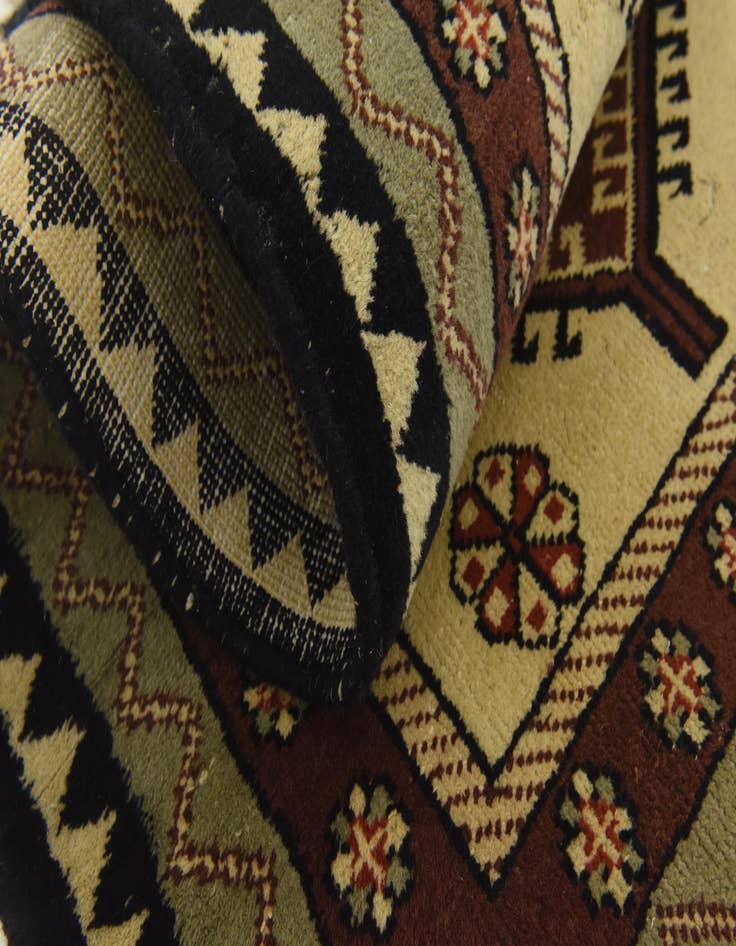 Detail image of  3' x 5' 3  Hand Knotted Hamedan Wool Rug