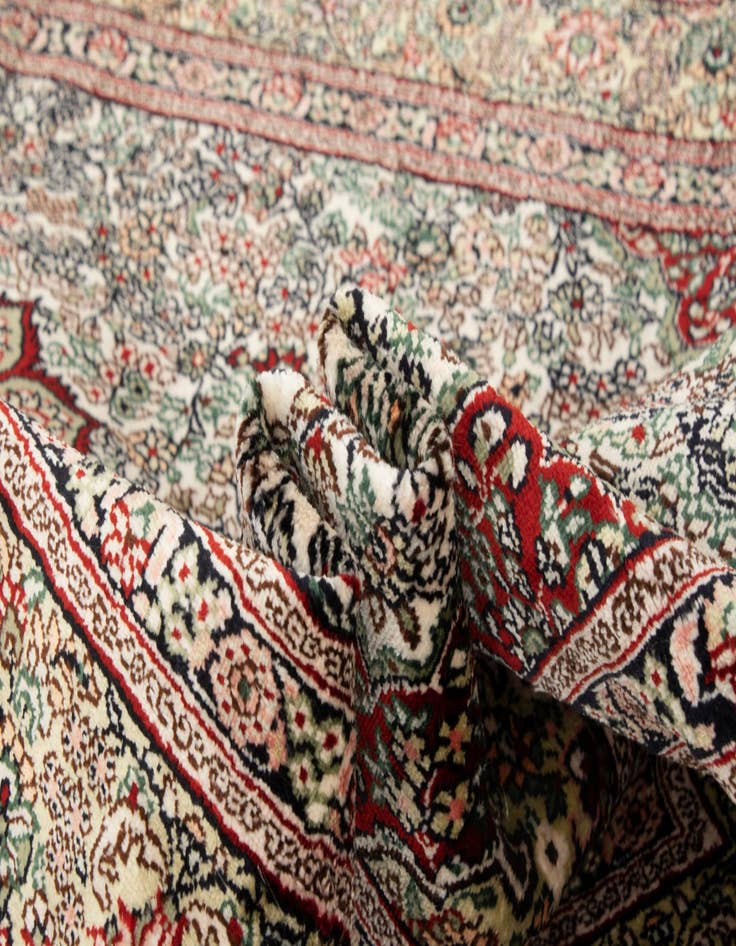 Detail image of 2' 11 x 4' 11 Hand Knotted Hereke Rug