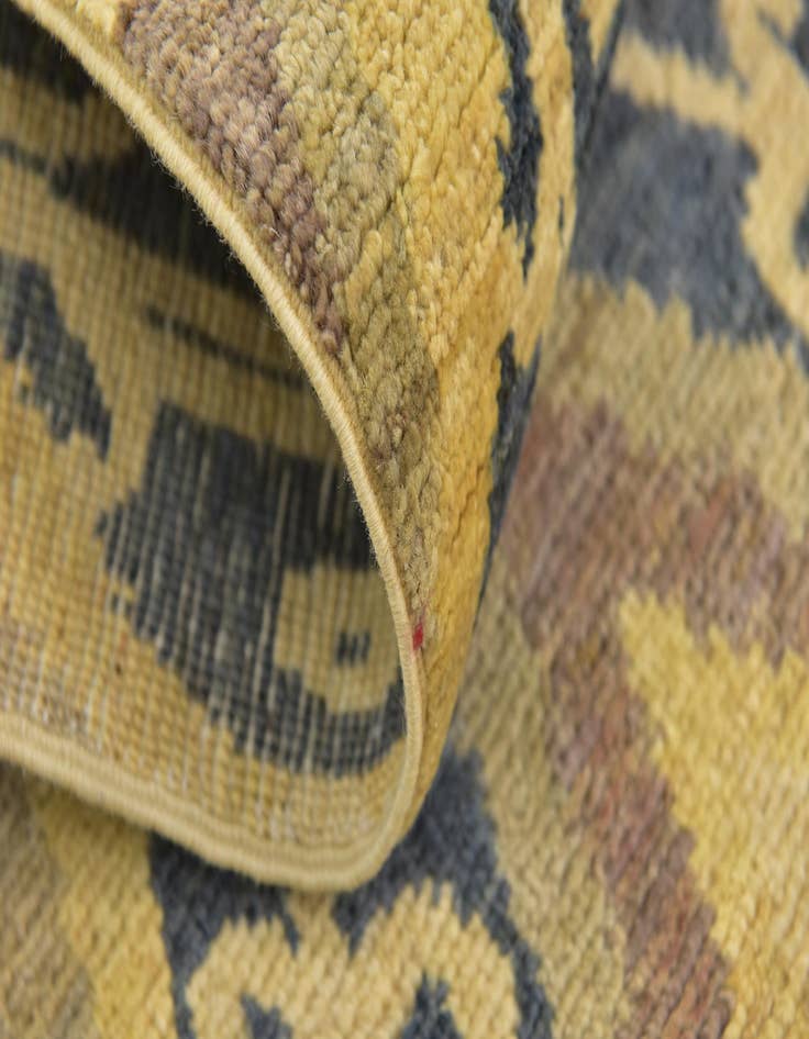 Detail image of  5' x 6' 5  Hand Knotted Ikat Rug