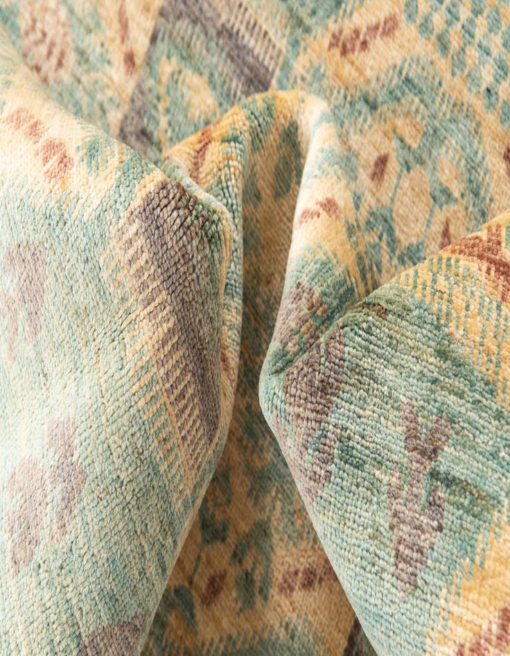 Detail image of  6' 10 x 9' 7  Hand Knotted Ikat Oriental Rug