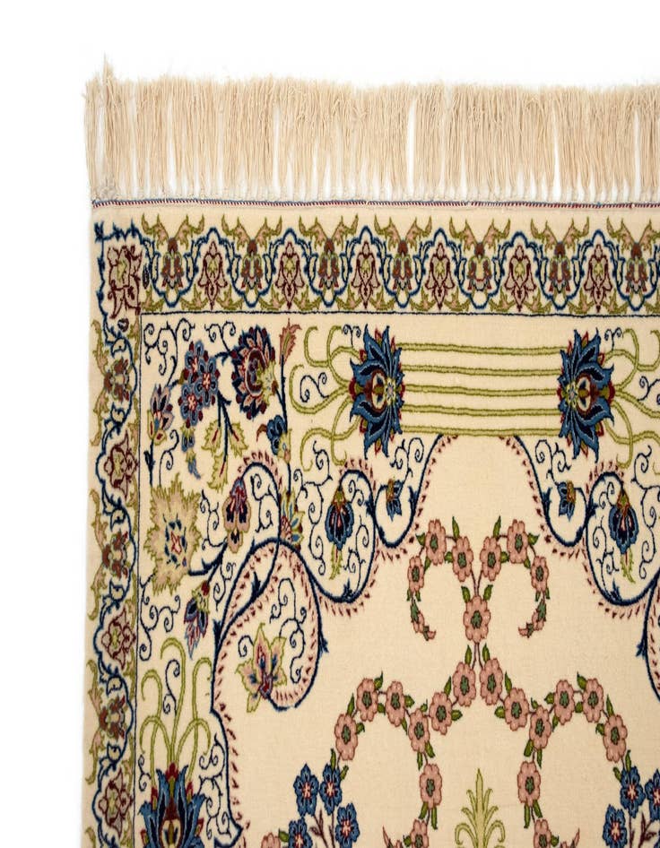 Detail image of  3' 6 x 5' 8 Isfahan Rug
