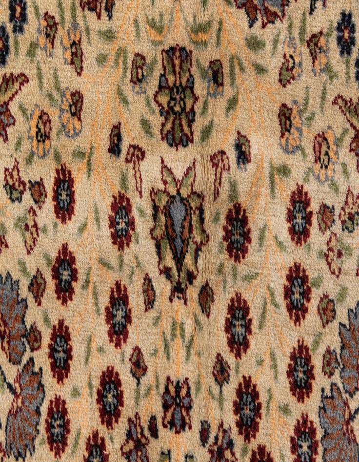 Detail image of  5' 5 x 8' 1  Hand Knotted Isfahan Oriental Wool Rug