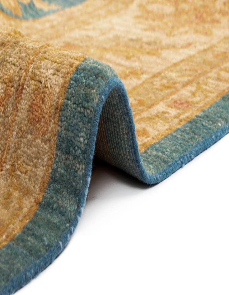 Detail image of  8' 2 x 9' 7 Kaizar Wool Rug