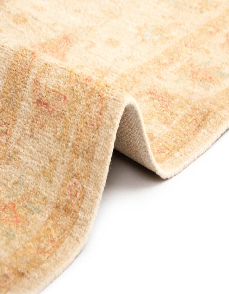 Detail image of  4' 11 x 6' 6 Kaizar Wool Rug