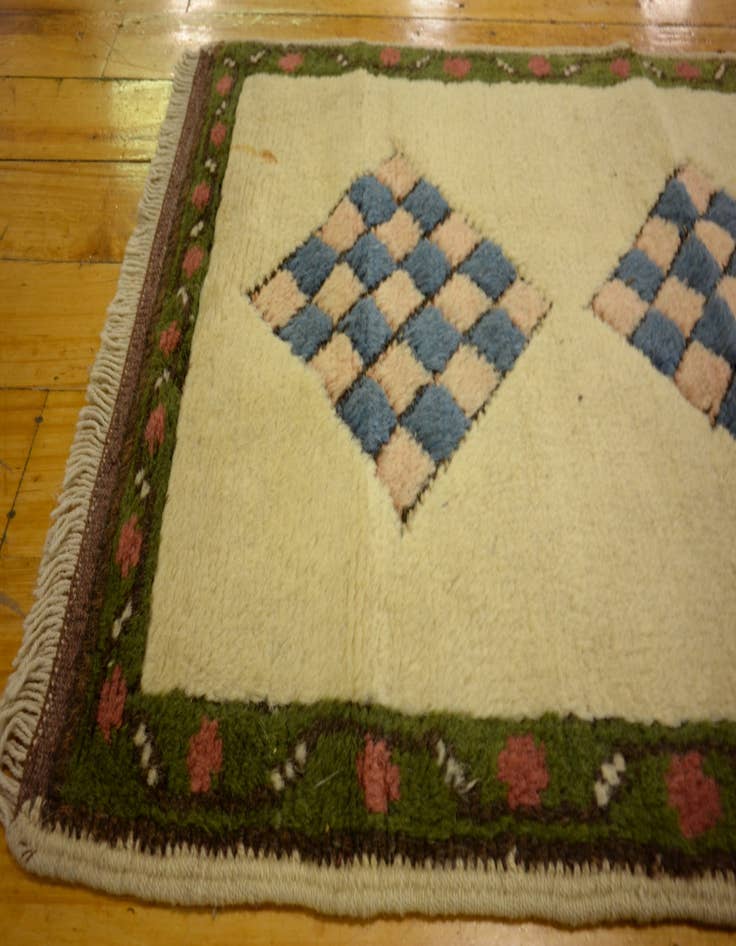 Detail image of  1' 8 x 3' 2  Hand Knotted Kars Wool Rug