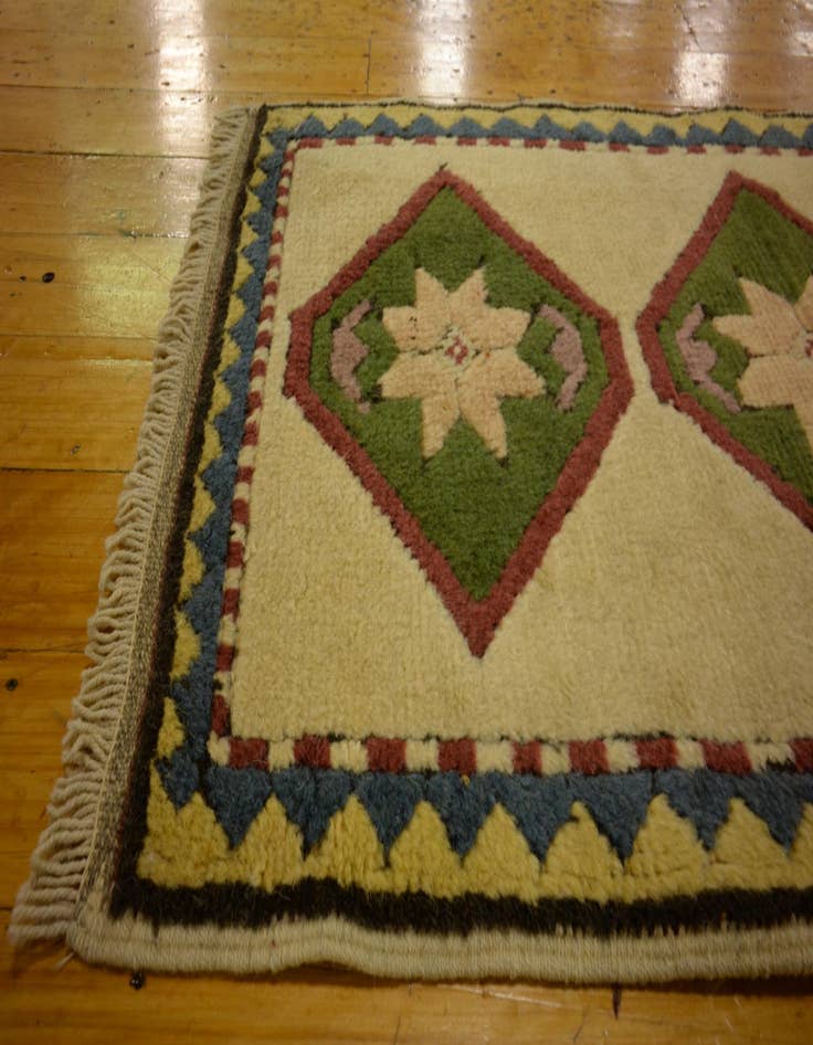 Detail image of  1' 9 x 3' 5  Hand Knotted Kars Wool Rug