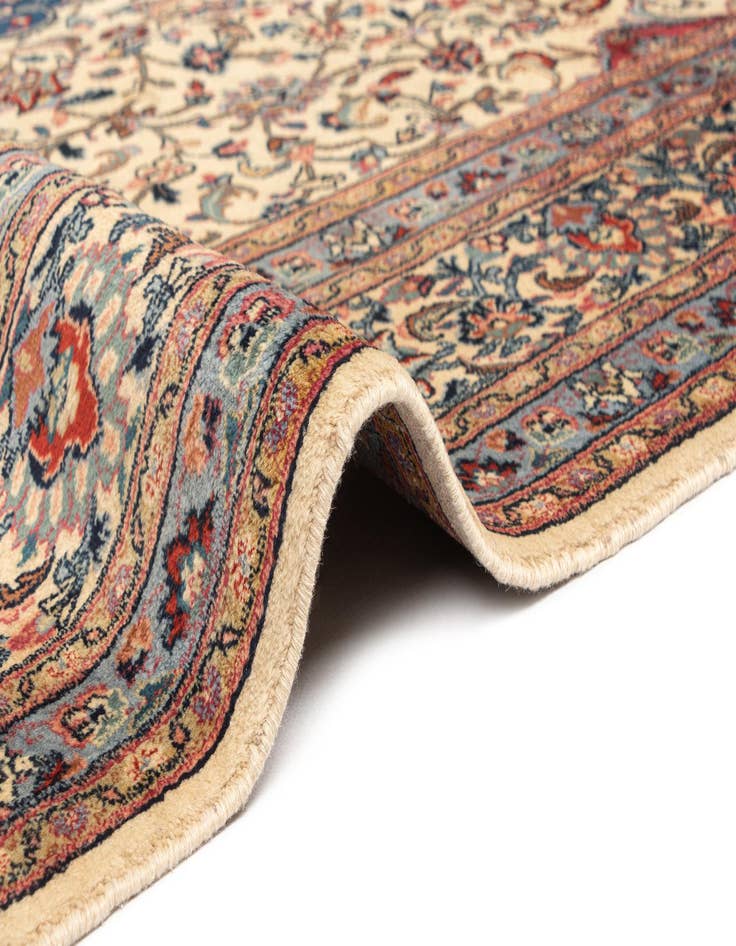 Detail image of  8' x 11' 6 Kashan Wool Rug