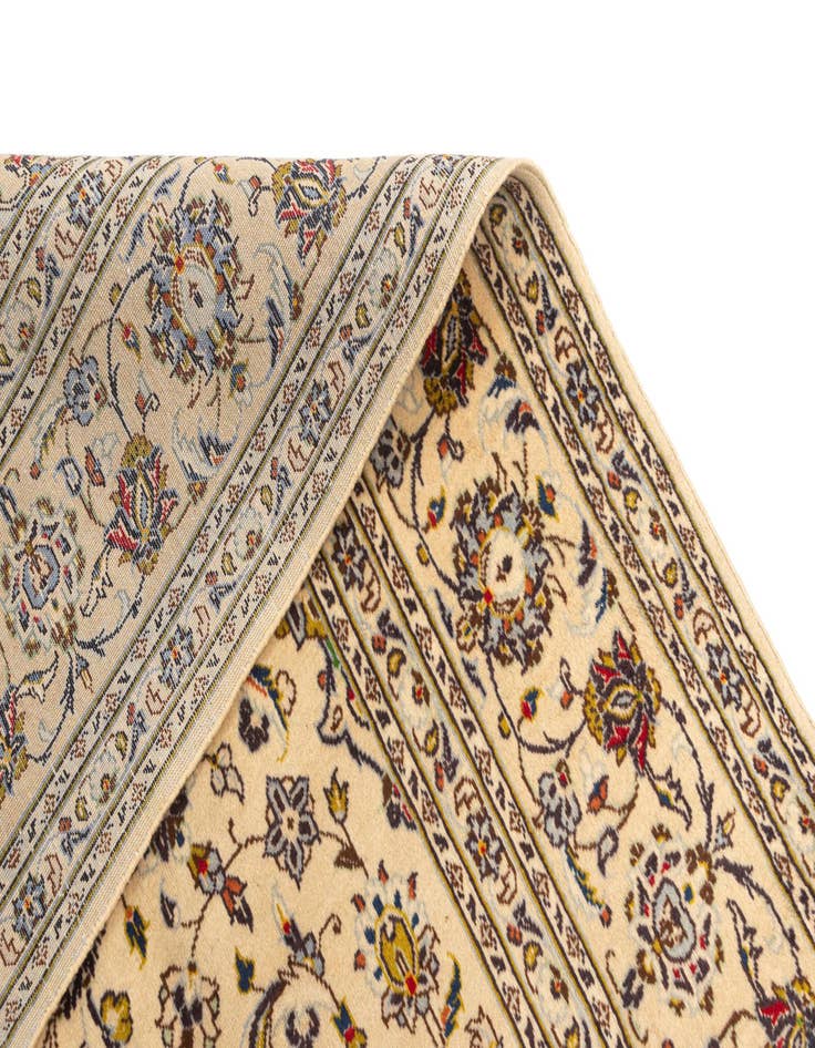 Detail image of  6' 8 x 10' 3 Kashan Rug