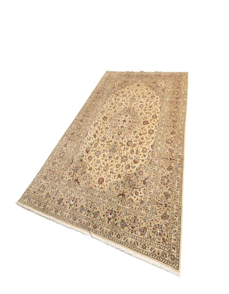 Detail image of  8' 2 x 11' 11 Kashan Rug