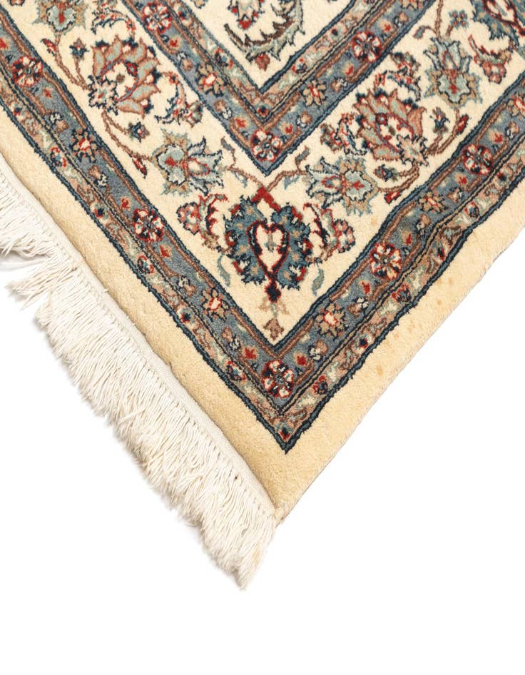 Detail image of  6' x 8' 9 Kashan Wool Rug