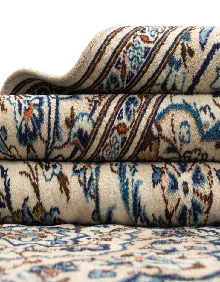 Detail image of  6' 9 x 10' 4 Kashan Wool Rug