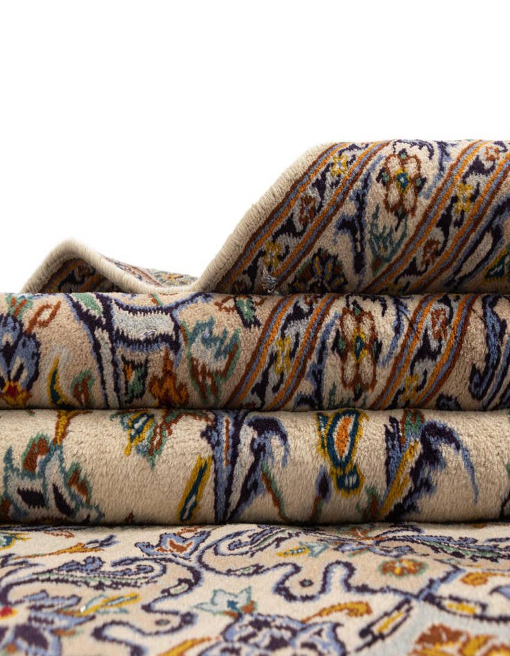 Detail image of  9' 5 x 13' 5 Kashan Wool Rug