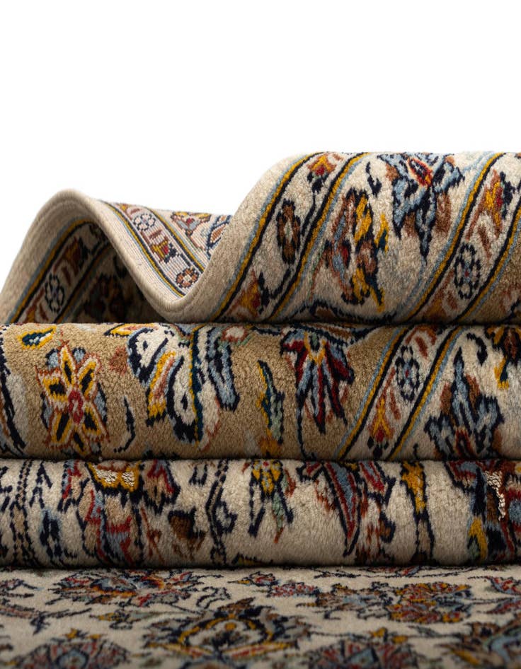 Detail image of  9' 8 x 12' 11 Kashan Wool Rug