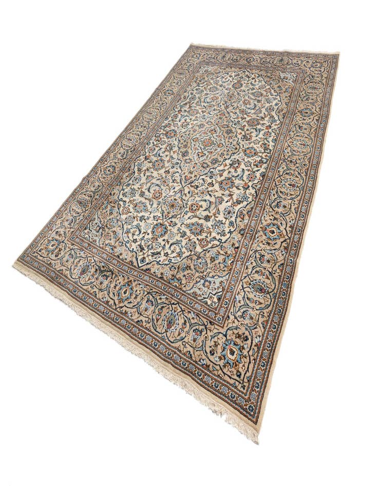 Detail image of  8' x 11' 6 Kashan Wool Rug