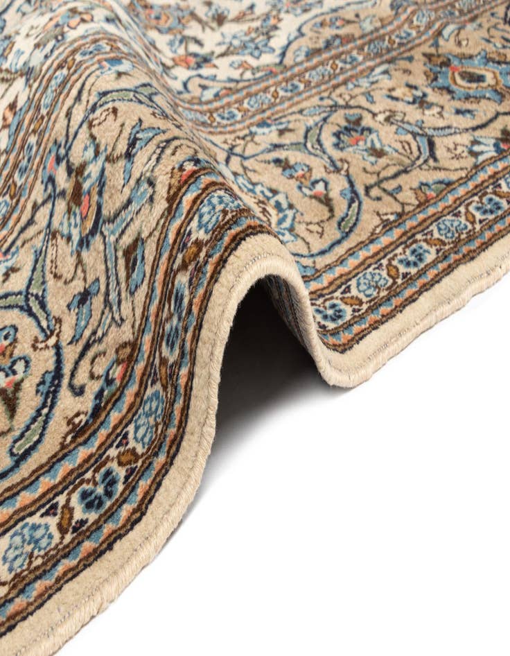 Detail image of  8' x 11' 6 Kashan Wool Rug