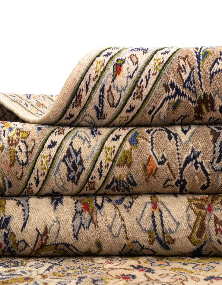 Detail image of  8' x 11' 2 Kashan Wool Rug