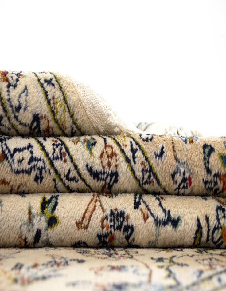 Detail image of  8' x 11' 2  Hand Knotted Kashan Persian Wool Rug