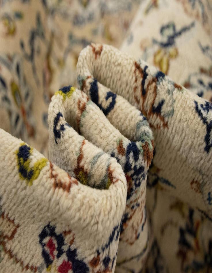 Detail image of  8' x 11' 2  Hand Knotted Kashan Persian Wool Rug