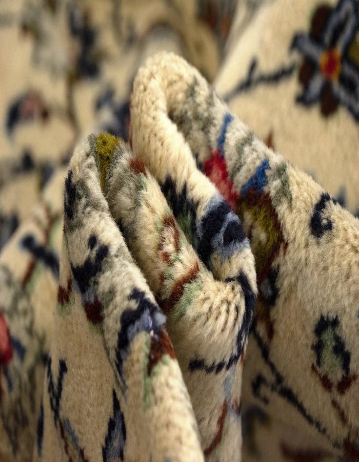 Detail image of  8' x 11' 2  Hand Knotted Kashan Persian Wool Rug