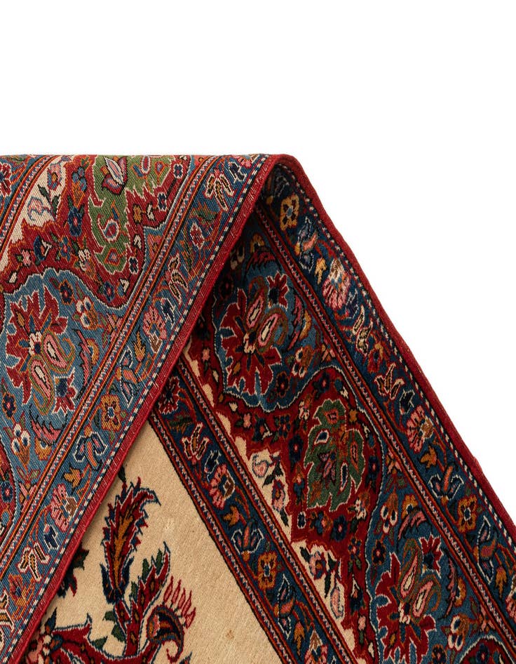Detail image of  4' 11 x 6' 10 Kashan Rug