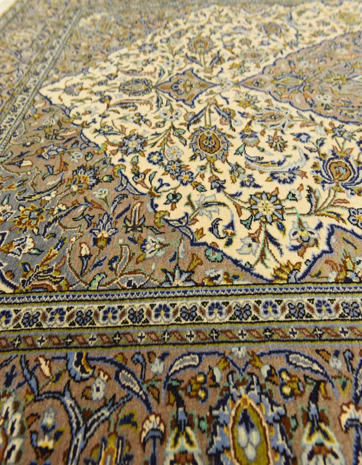 Detail image of  4' 6 x 7' 4  Hand Knotted Kashan Persian Rug