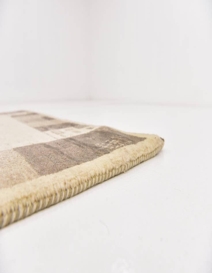 Detail image of 3' 10 x 6' Hand Knotted Kashkuli Gabbeh Wool Rug