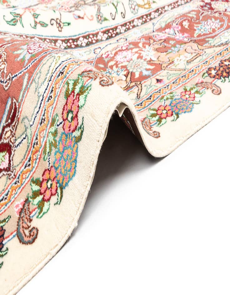 Detail image of  9' 6 x 12' 10 Kashmar Wool Rug