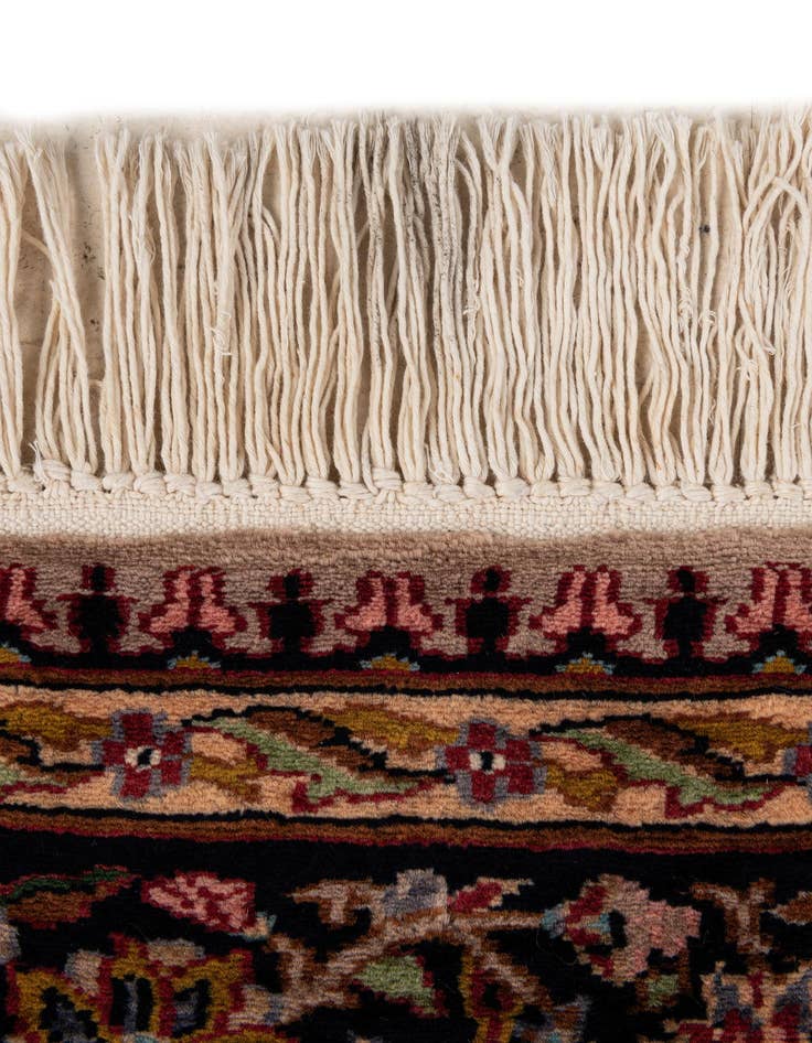 Detail image of  4' 1 x 6' 1  Hand Knotted Kashmir Rug