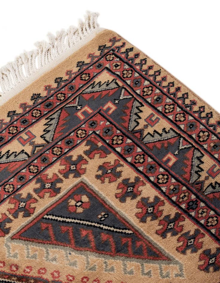 Detail image of  4' 2 x 6' 2  Hand Knotted Kazak Oriental Wool Rug