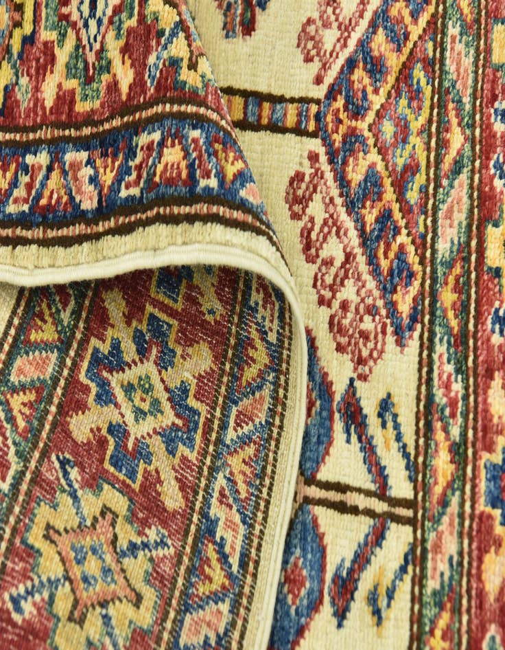 Detail image of  2' 9 x 4'  Hand Knotted Kazak Oriental Rug