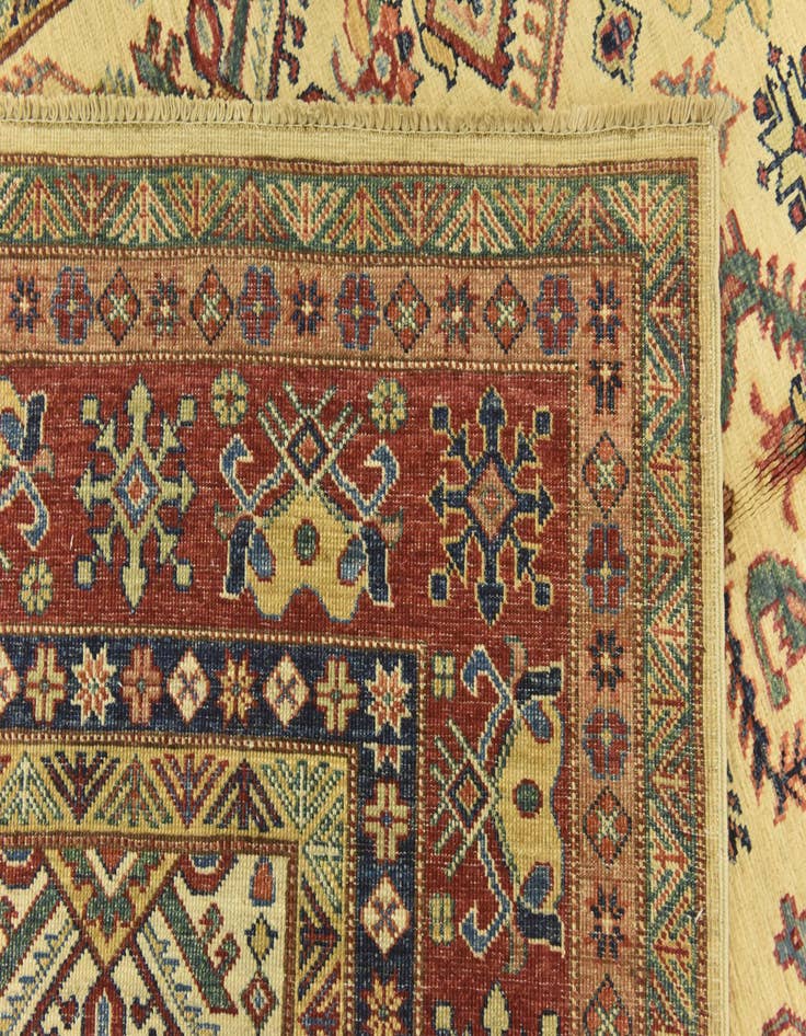 Detail image of  5' 9 x 8' 9  Hand Knotted Kazak Oriental Rug