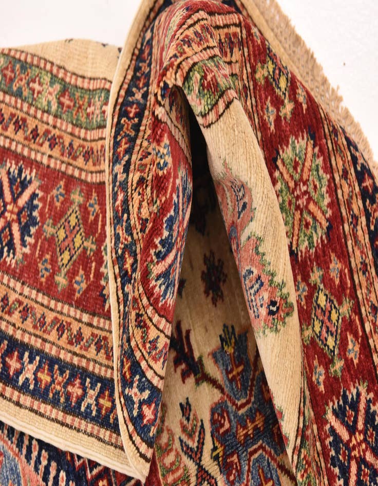 Detail image of  4' 10 x 6' 8  Hand Knotted Kazak Oriental Rug