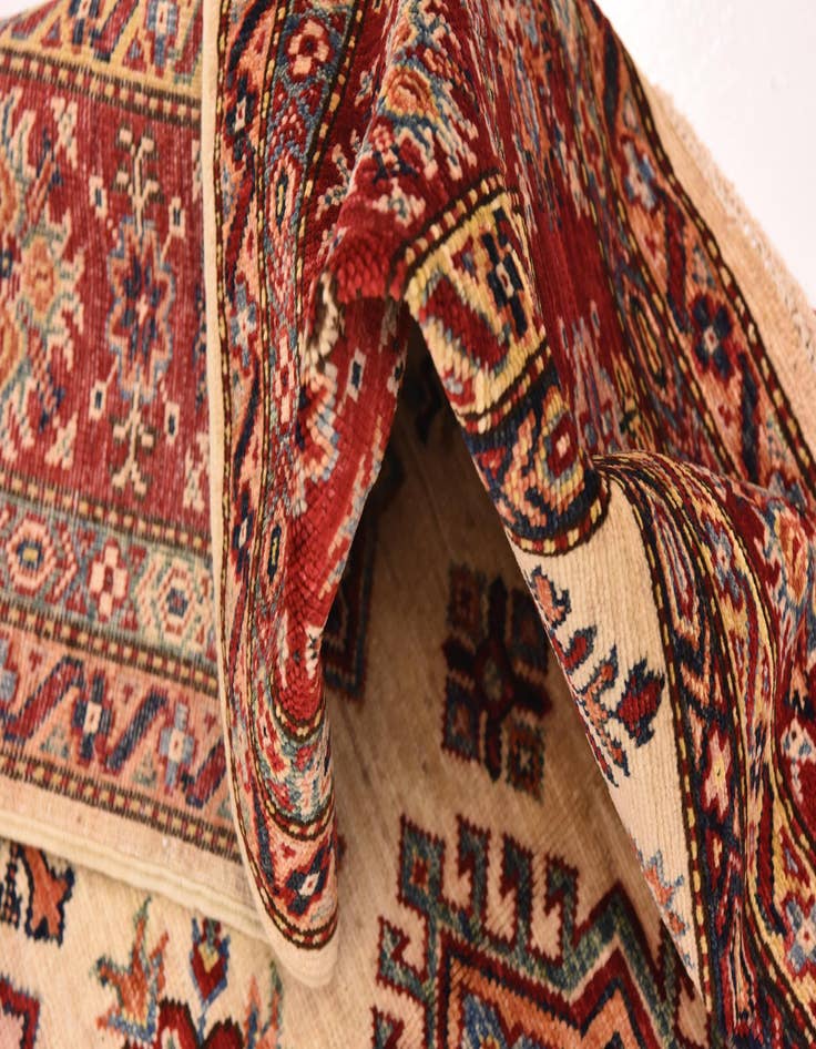 Detail image of  5' 9 x 7' 9  Hand Knotted Kazak Oriental Rug