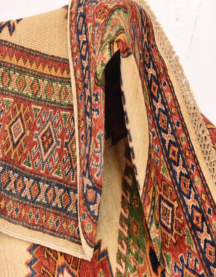 Detail image of  5' 8 x 7' 7  Hand Knotted Kazak Oriental Rug